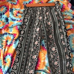 Gypsy pants☮️🌹